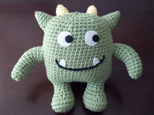 Free Crochet Hug Monster