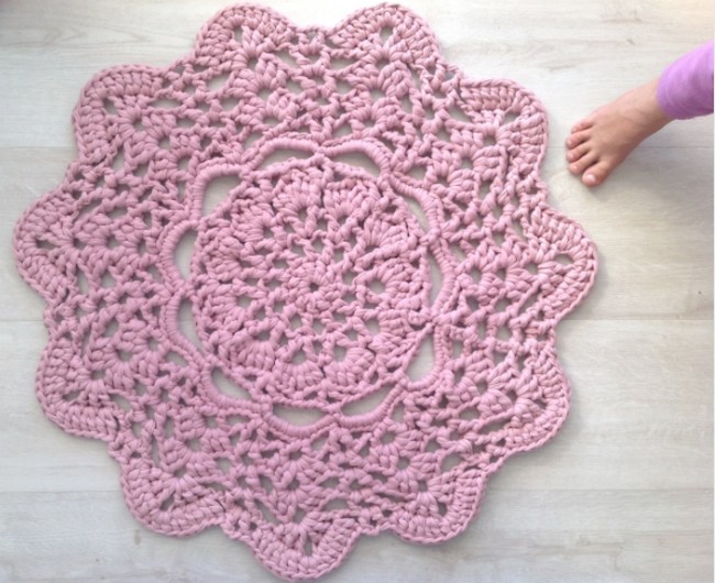 Pink Doily T-shirt Rug