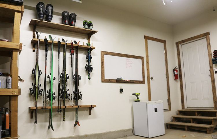 How To Build A DIY Ski Rack