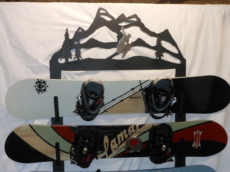 Scenic Metal Snowboard Rack