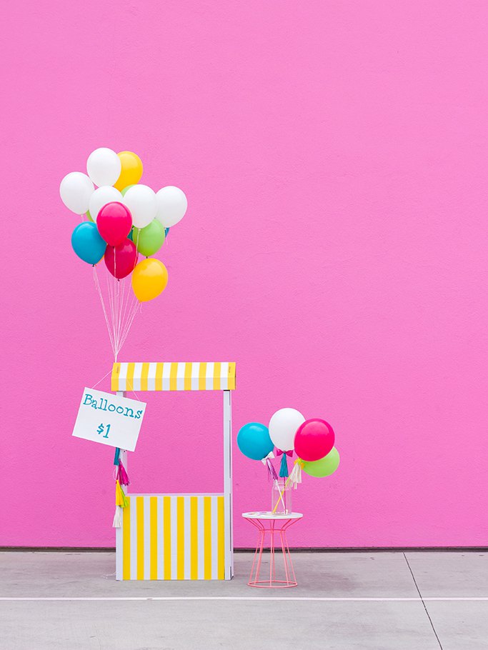 DIY Balloon Stand