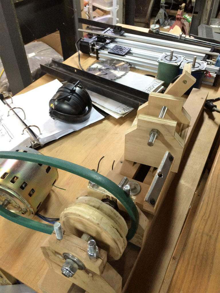 DIY Mini Wood Lathe