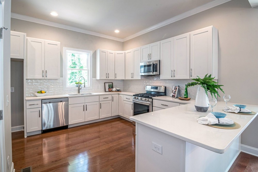 Cool White And Green Countertop Design