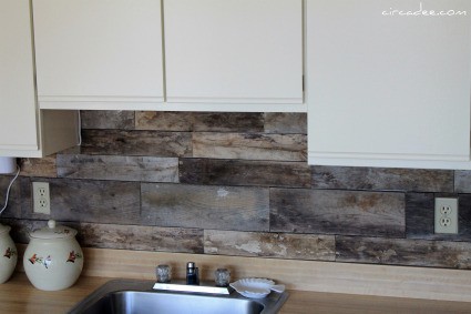 DIY Pallet Kitchen Backsplash