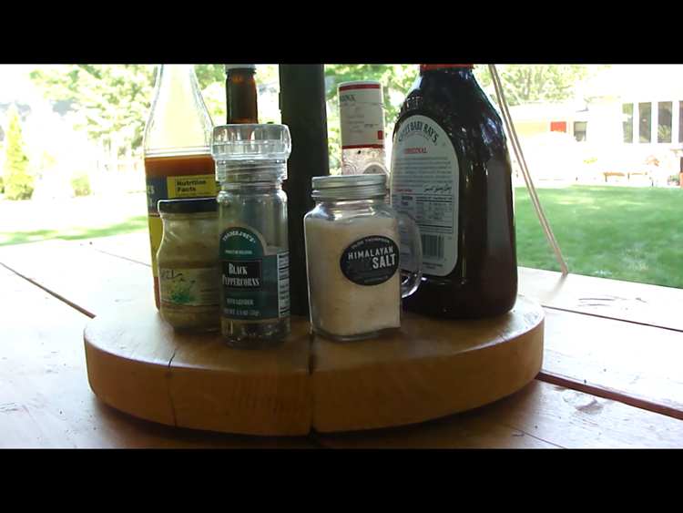 DIY Picnic Table Lazy Susan