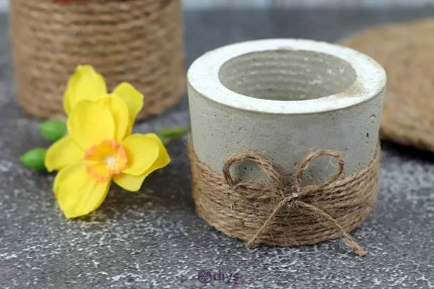 DIY Small Concrete Planter