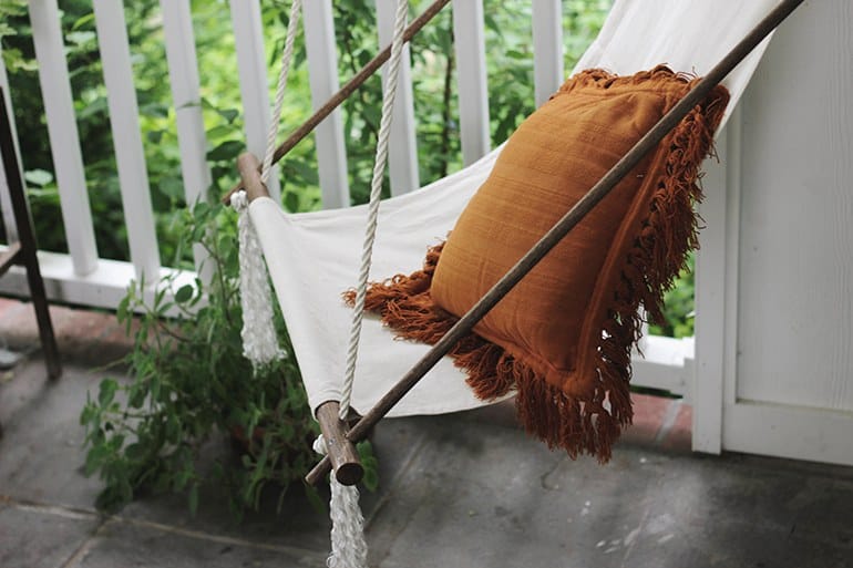 Hanging Lounge hammock 