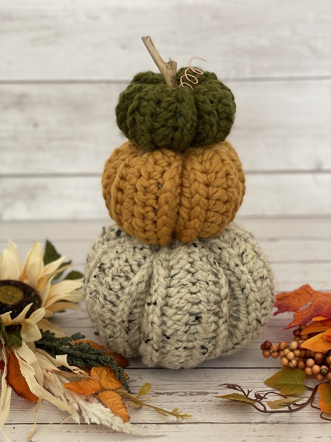 Autumn Pumpkin Trio Decoration