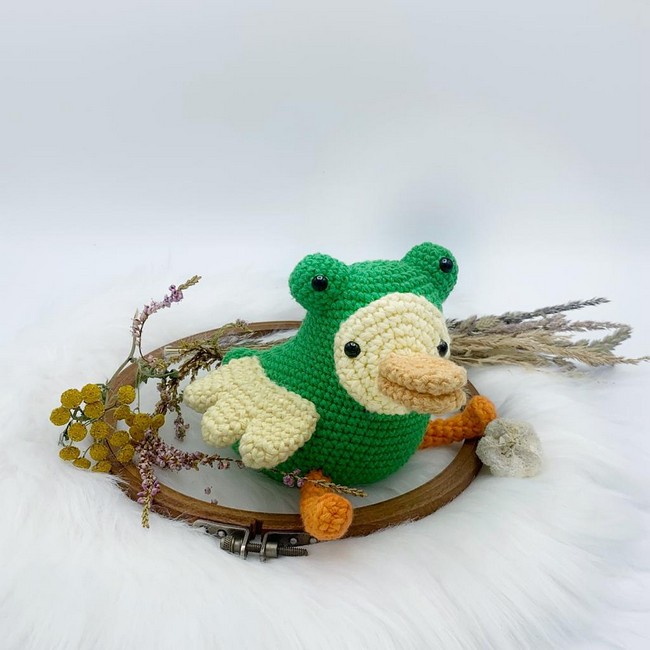 Duck Frog Amigurumi