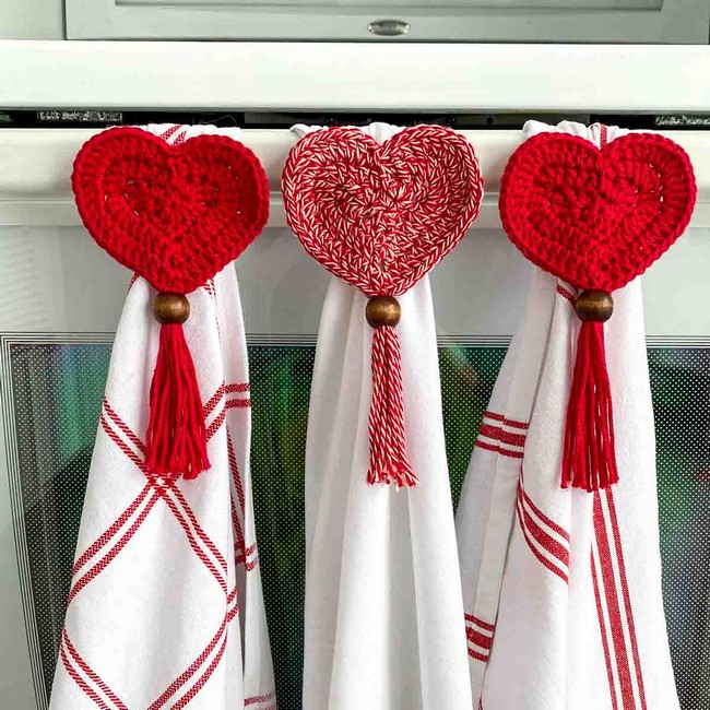 Heart Towel Topper