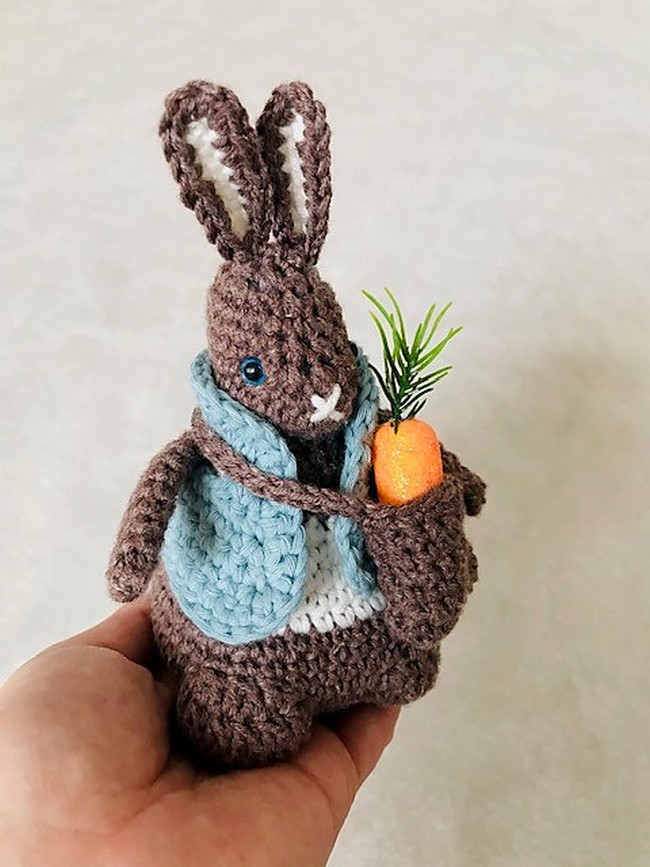 Peter Rabbit Amigurumi