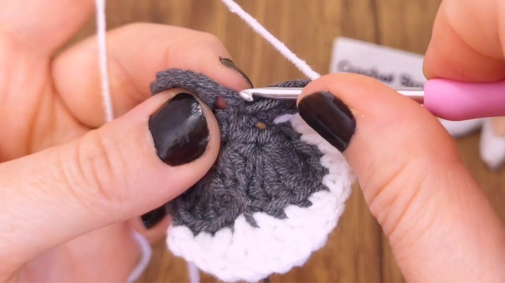Crochet Club Poker Granny Pattern 2