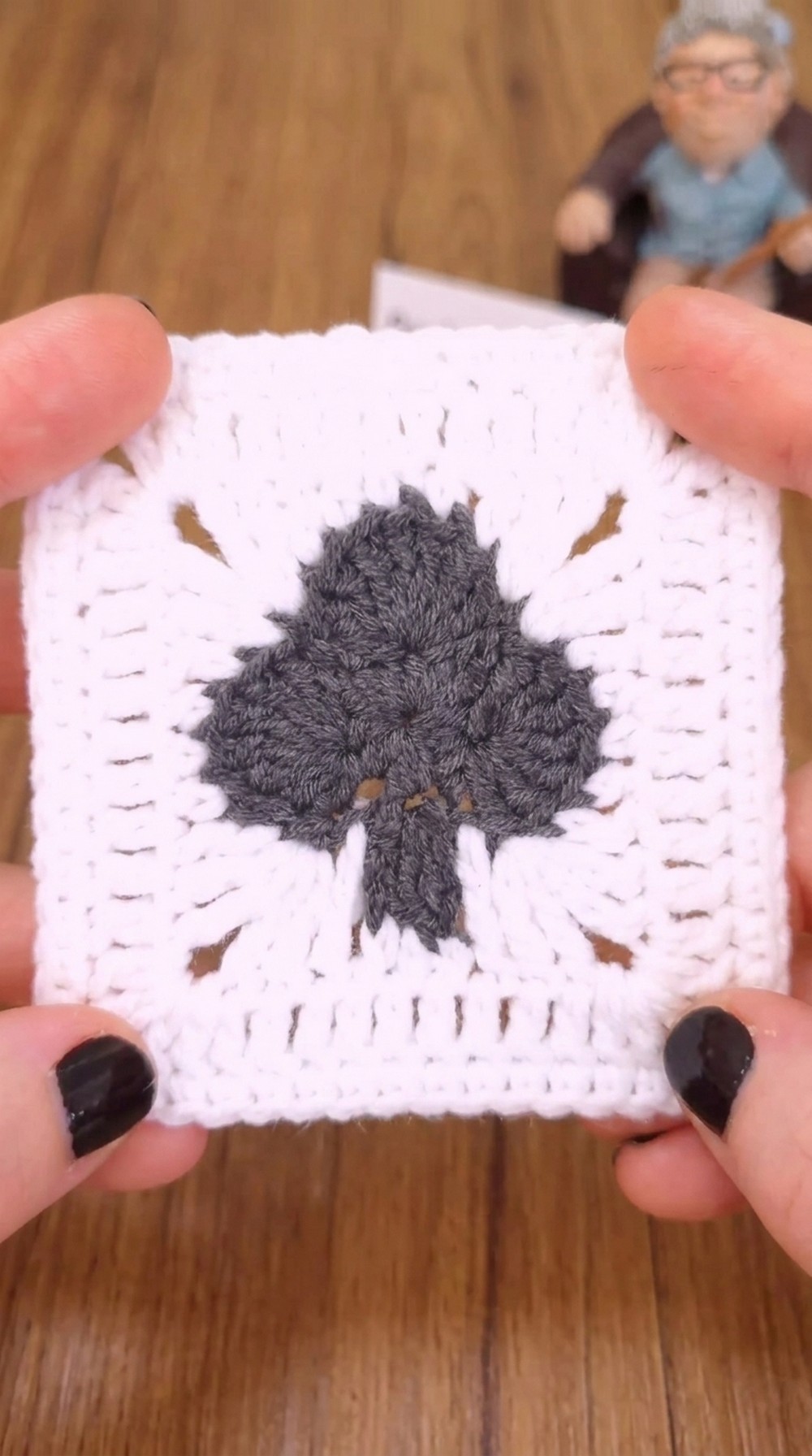 Crochet Club Poker Granny Pattern 5