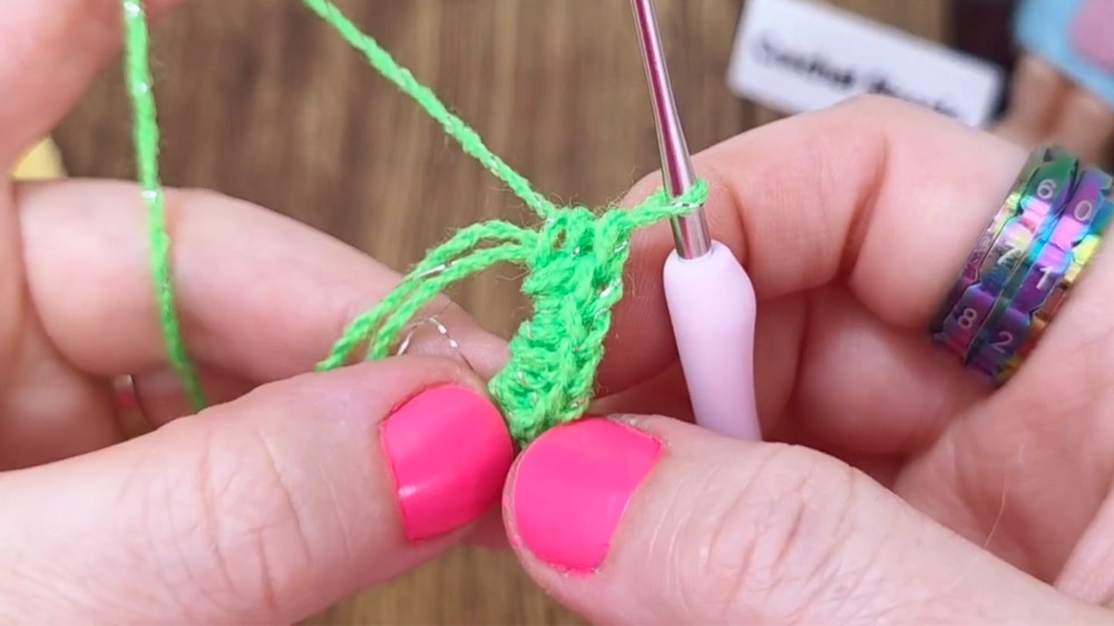 Crochet Frog Granny Square Pattern 1