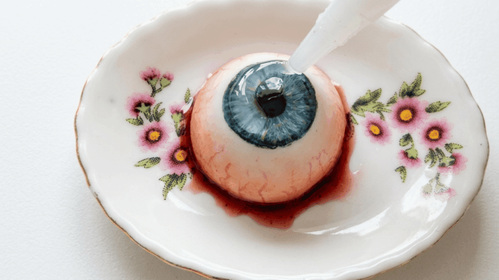 Realistic Bloody Eyeball Clay 4