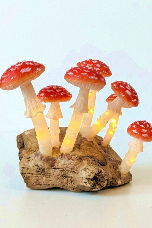 DIY Realistic Clay Mushrooms for Miniature Garden Project